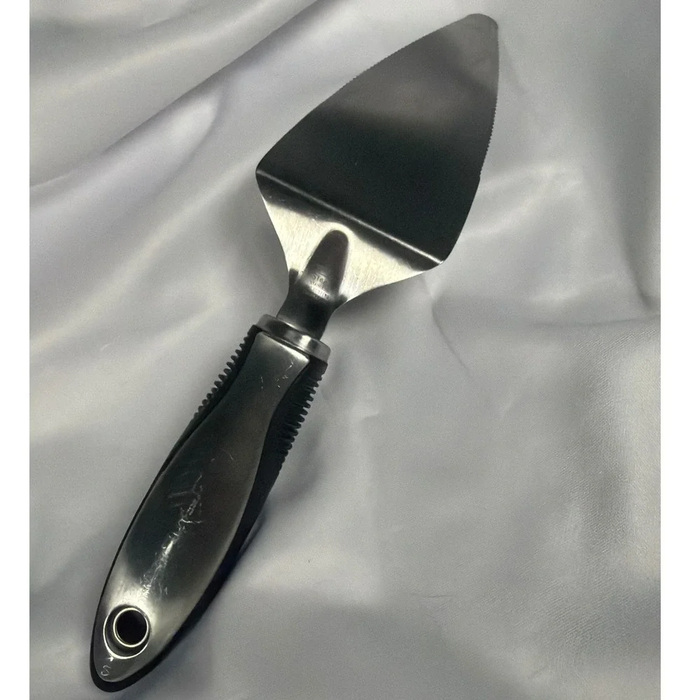 OXO Good Grips Steel Pie Server Stainless Steel Serrated Edge Cake Slicer Black